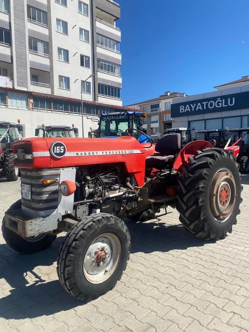 MASSEY FERGUSON 165